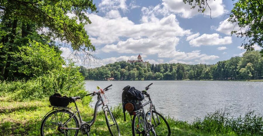 Self-Guided Bike Tour to Unetice Brewery - Cycling through the Únětice Stream Valley and back toward the ferry