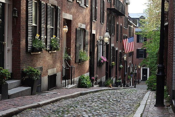 Self-Guided Boston's Beacon Hill Underground Railroad Audio Tour Walking Tour - Walking Beacon Hill with location-aware audio