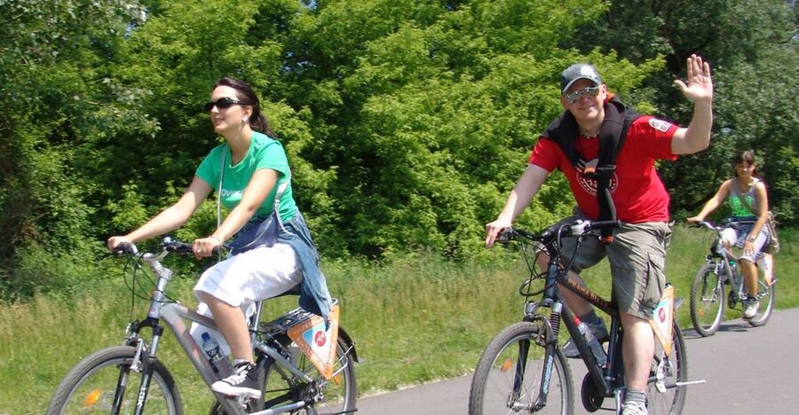 Self-Guided City Bike Tours - Should you book the Praha Bike self-guided tour?