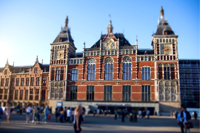 Self-guided city walking tour in Amsterdam - Negen Straatjes and Begijnhof: small streets, calmer mood
