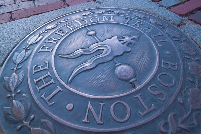 Self Guided Classic Freedom Trail Location Aware (GPS) Walking Audio Tour - Entering Boston Common with GPS audio that keeps you on track