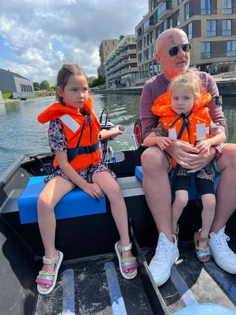 Self-Guided Electric Boat Rental - Why a self-guided e-boat from Goes feels so different