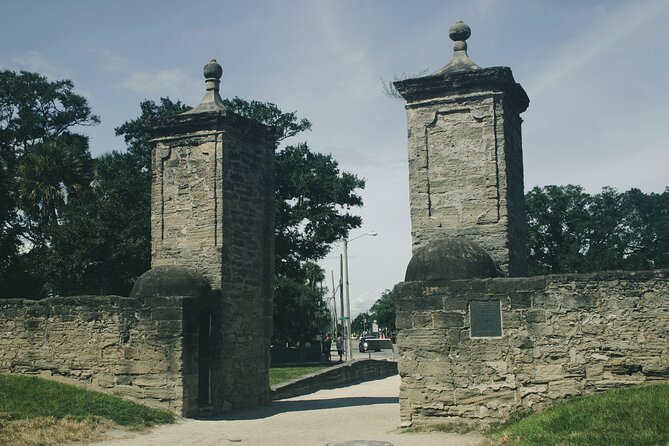 Self-Guided Haunted Ghost Walking Audio Tour in St. Augustine - Start at the Oldest Wooden Schoolhouse (1716): hold-house ghosts outside
