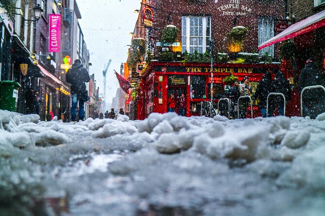 Self-Guided Scavenger Hunt: Dublin Adventure - O’Connell Street and the Spire: the game keeps you moving