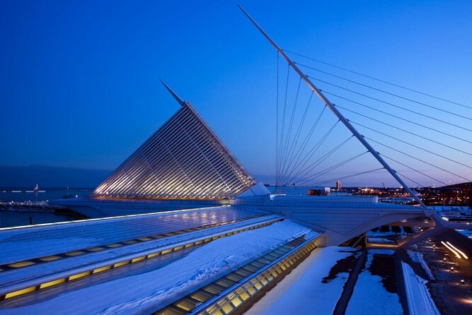 Self-Guided Scavenger Hunt: Milwaukee A Splash of Color - Key points to know before you go
