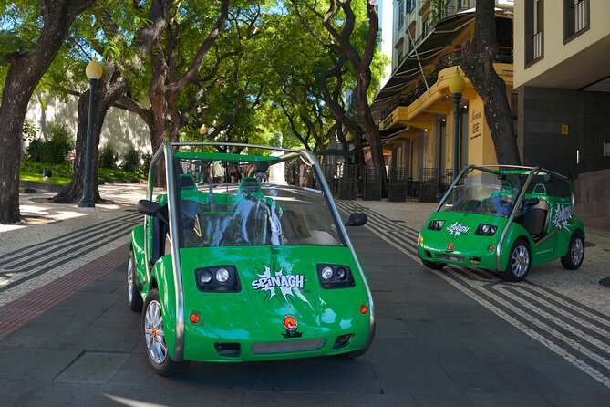 Self-Guided Sightseeing Tour on an Eletric Car | Funchal - Stop 2: Praça do Município—quick square time in the middle of town