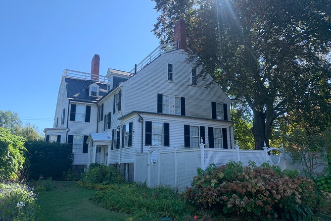 Self-Guided Smartphone Ghost Walking Tour in Salem - How long is 40–50 minutes, really?