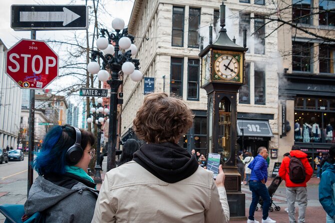 Self-Guided Smartphone Walking Tour of Gastown - Victory Square Park and Canada’s World War Identity Stories