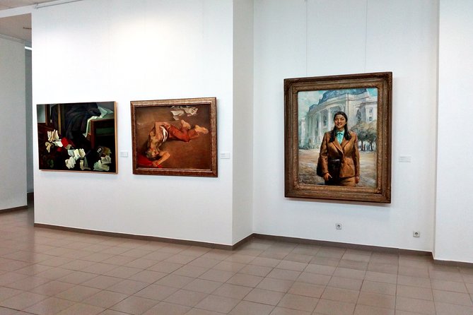 Self-guided Tour in the Museum of Socialist Art - Price and logistics: what $8.33 buys you (and what it doesn’t)
