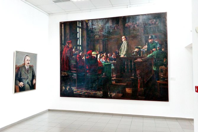 Self-guided Tour in the Museum of Socialist Art - Practical tips to make the visit smoother
