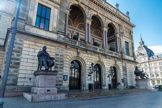 Self-Guided Tour of Hans Christian Andersen's Copenhagen - King’s Garden and the Andersen Monument: your built-in slow moment