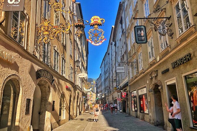 Self-Guided Tour of Salzburg: Stories, Photo Spots & Desserts - The Cathedral and Altstadt: your story walk through Salzburg’s center
