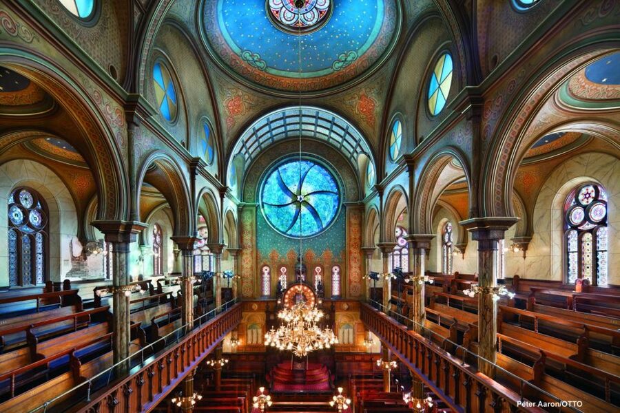 Self-Guided Tour of the Museum at Eldridge Street - Stepping into the Eldridge Street Synagogue
