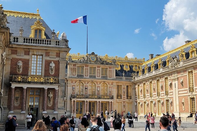Self-Guided Tour to the Versailles with Timed Entry Ticket - The Audio Guide Setup: Headphones, Languages, and How to Get More From 30 Minutes