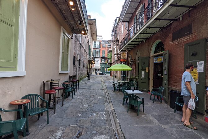 Self-Guided Walking Tour French Quarter In New Orleans - Cafe du Monde: The Beignet Break That Sets the Tone