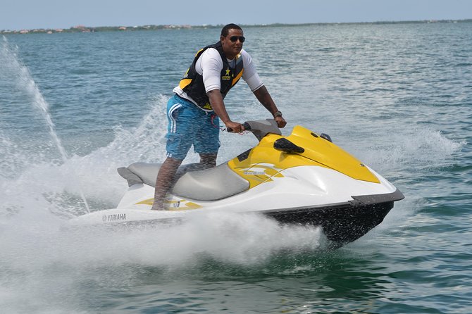 Self-Guided Waverunner Adventure for Single and Double riders - Your 1-hour plan: from Lobster Pot Boat Ramp to snorkeling stops