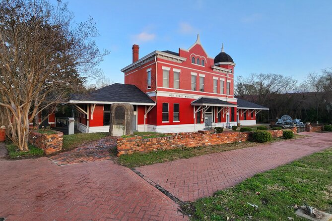 Selma Civil Rights Walk of Freedom Self Guided GPS APP Audio Tour - Courts and memorials near the finish: MLK, voting rights, and Rev. James Reeb