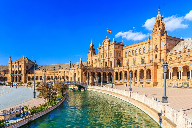 Seville Scavenger Hunt and Highlights Self Guided Audio Tour - The 4km clue trail: why this format feels like real sightseeing
