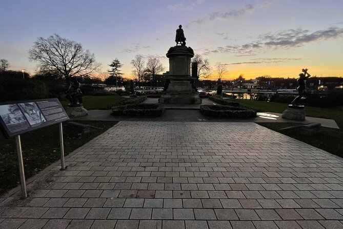 Shakespeare’s Stratford-Upon-Avon: A Self-Guided Audio Tour - Bancroft Gardens and the River Avon: where you slow down naturally