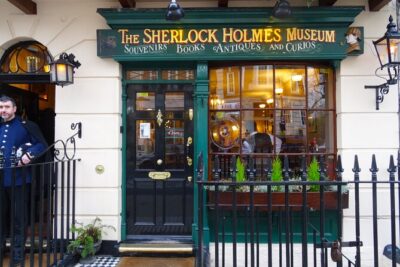 SHERLOCKTRAIL: A Sherlock Holmes Mystery (Self-Guided Walk) - How the 2-hour timing really works on the street