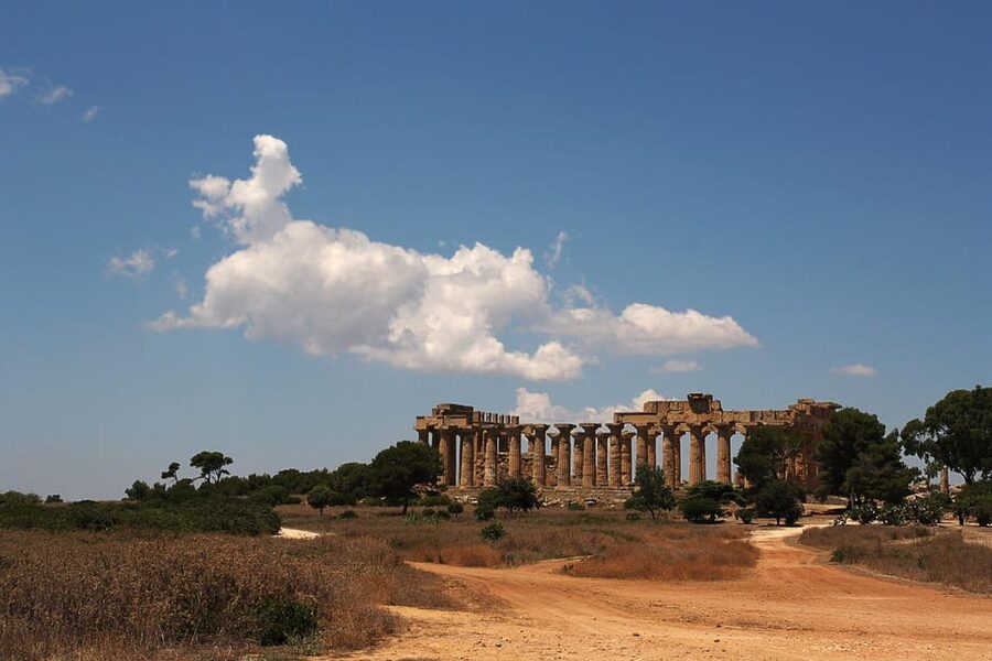 Sicily: Segesta Ticket, Shuttle Service & City Audio Tour - Getting to Segesta: e-Tickets and an easy start at the gate