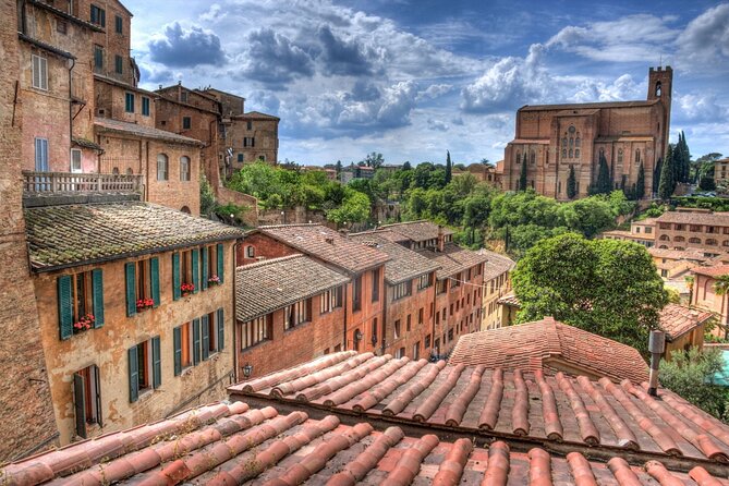 Siena Scavenger Hunt and Highlights Self Guided Audio Tour - The route: what each stop gives you in Siena