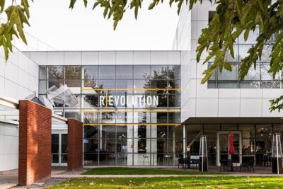 Silicon Valley Self-Guided Driving Audio Tour for Tech Lovers - Stop 1: Meta’s MPK 16 campus loop and the Facebook-to-Meta arc