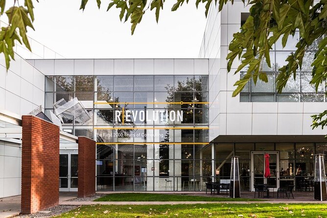 Silicon Valley Self-Guided Driving Audio Tour for Tech Lovers - Stop 1: Meta’s MPK 16 campus loop and the Facebook-to-Meta arc