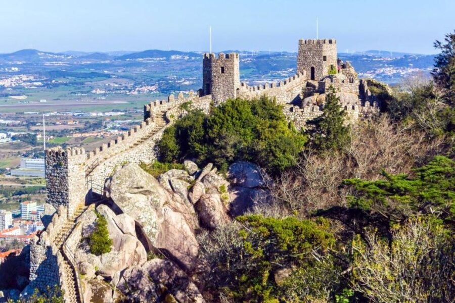 Sintra: Castle of the Moors Skip-the-Line Ticket+Audio Guide - Your self-guided route: Royal Tower, two wall circles, and story-based stops