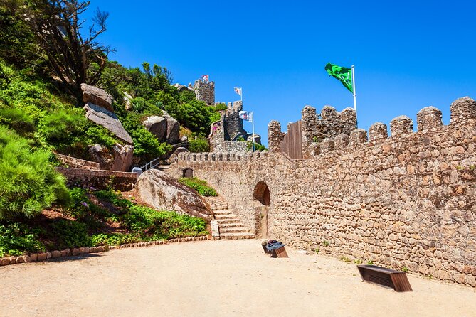 Sintra: Moorish Castle Entrance E-Ticket with Audio Guide - The audio guide on your phone: offline use that actually matters