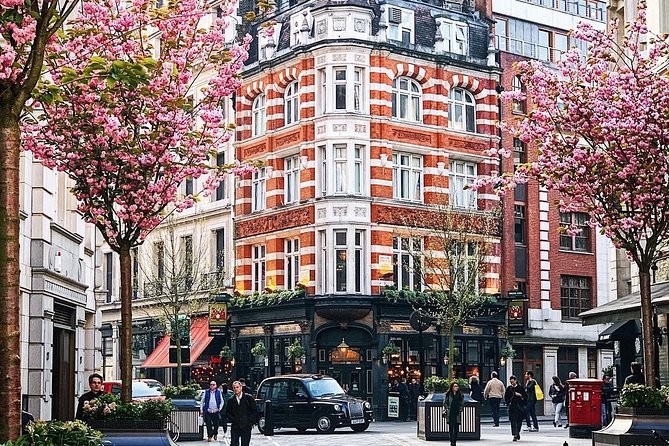 Soho Instagram Self-Guided Walking Tour - Top Photo Spots - A self-guided Soho photo walk in under 90 minutes
