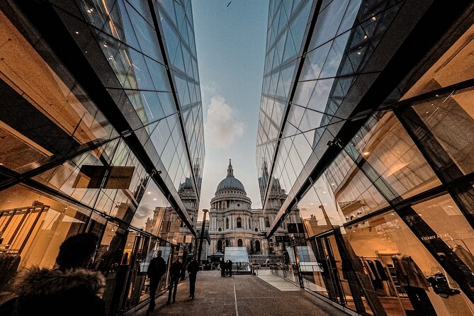 Southbank Immersive Self-Guided Audio Walking Tour - Stop 5: Bargehouse and Oxo Tower Wharf River-Side Atmosphere