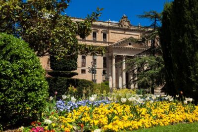 Spain’s Golden City: A Salamanca Audio Tour - Starting at Plaza Mayor: your orientation anchor