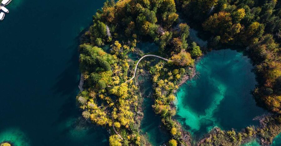 Split: Self-Guided Plitvice Lakes Day Tour with Boat Ride - Booker Pickup and the Coach Ride: Comfort Plus Helpful Talk