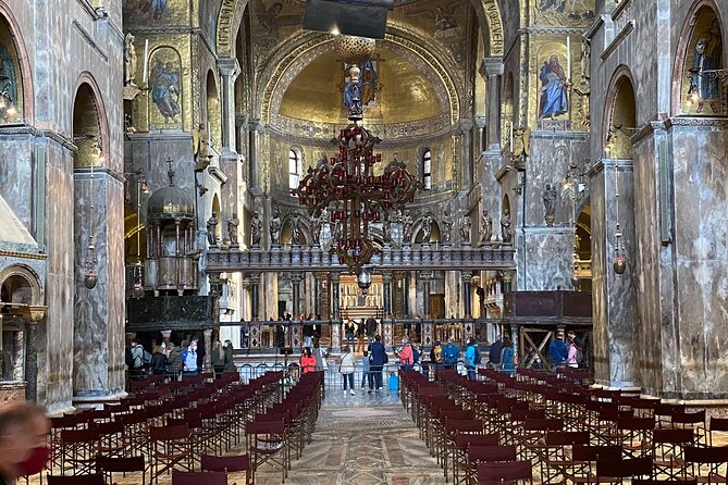 St. Mark's Cathedral Priority Guided Tour & History Gallery - Logistics that can make or break your experience