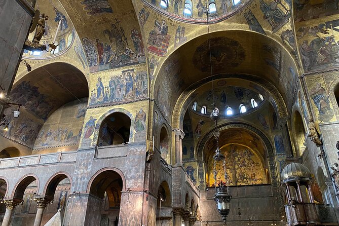 St. Mark's Cathedral Priority Guided Tour & History Gallery - Who should book this St. Mark’s priority tour