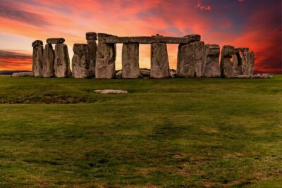 Stonehenge Private Immersive Audio Guide - Offline by Default: Download Once, Listen All Day
