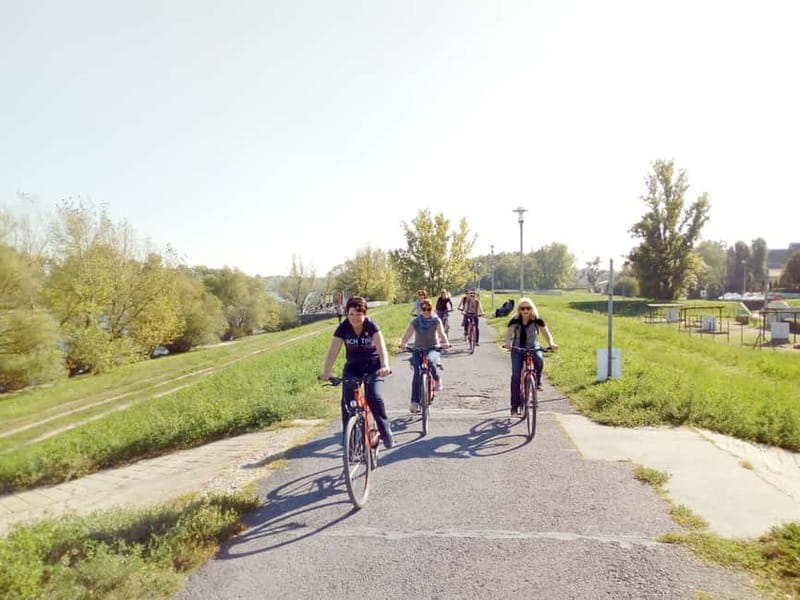 Szentendre: self-guided bicycle tour from Budapest - Starting at Madách Square: Bike Pickup That Sets Your Day Up