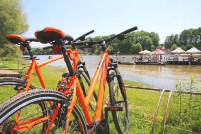 Szentendre: Self-guided Bicycle Tour with optional boat transfer - Starting in Budapest: Madách Imre, then straight to the Danube