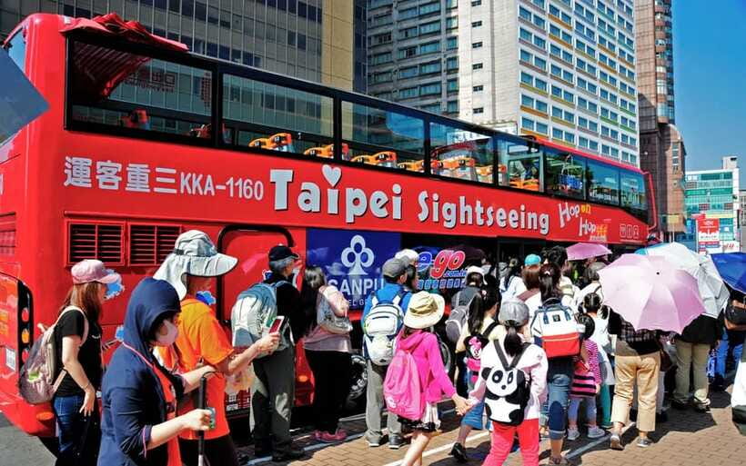Taipei: Hop-On Hop-Off Sightseeing Bus with Audio Guide - Taipei Main Station meeting point: QR code to paper ticket