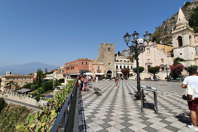 Taormina: A Self-Guided Audio Tour of Sicily’s Hilltop Town - Piazza di Duomo: centaur fountain symbolism and the Duomo’s mixed influences