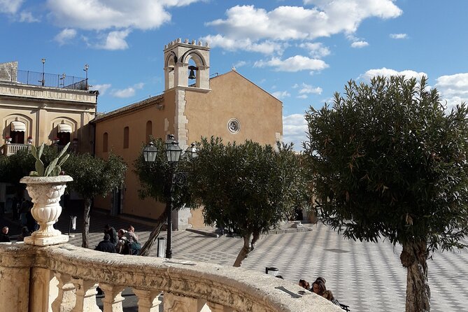 Taormina: A Self-Guided Audio Tour of Sicily’s Hilltop Town - A sweet break at Bar Pasticceria (not included, but worth timing)