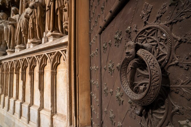 Tarragona Cathedral Entrance + Audio Guide (WebApp) - Timing tips: Mass on Sundays and why the afternoon matters