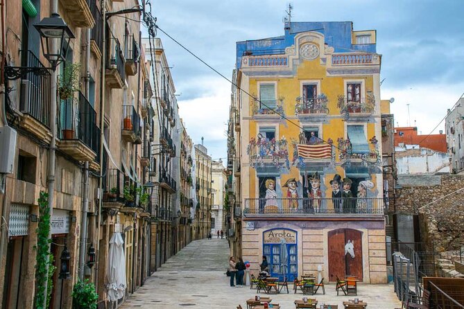 Tarragona Scavenger Hunt and Highlights Self Guided Audio Tour - Your 2.3 km Route: Stop-by-Stop What You’ll Do