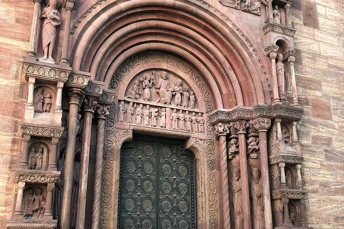 The Best of Basel’s Hidden Treasures: A Self-Guided Audio Tour - Les Trois Rois to Augustiner Brunnen: details you’d miss on a normal stroll
