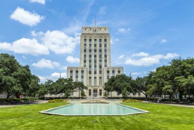 The Best of Houston Self-Guided Driving Audio Tour - Offline audio and navigation: the app workflow that makes or breaks it