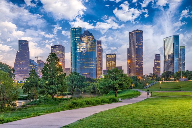 The Best of Houston Self-Guided Driving Audio Tour - Rice University, The Mastermind prank, and Skyspace light shows