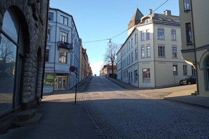The Essence of Ålesund Self-Guided Walking Tour - Kremmergaarden: Modern Retail Meets the Old-Town Look