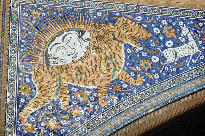 The Golden City of Samarkand: A Self-Guided Audio Tour - Sher Dor: the photographer-friendly quirk near Ulugbek’s shadow
