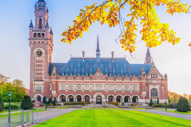The Hague Scavenger Hunt and Highlights Self Guided Audio Tour - Stop-by-stop: what you’ll see and how the clues work